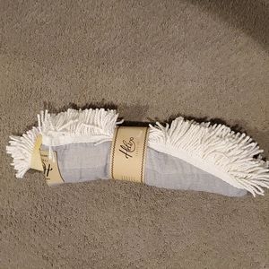 NEW BEACH BLANKET  / TOWEL - NEW Helix throw